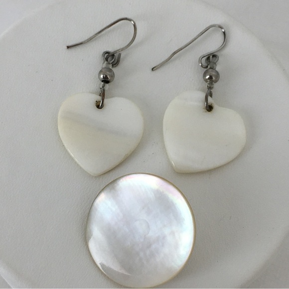 Vintage Mother of Pearl Heart Earrings and Circle Brooch Old Estate Jewelry Lot - Picture 1 of 11
